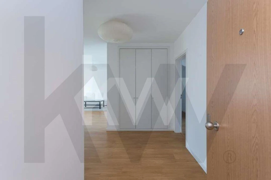 Apartamento T3 para Arrendamento em Avenidas Novas Foto 7