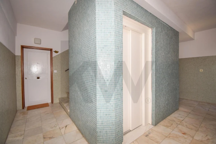 Apartamento T2 para Venda em Cascais e Estoril Foto 17