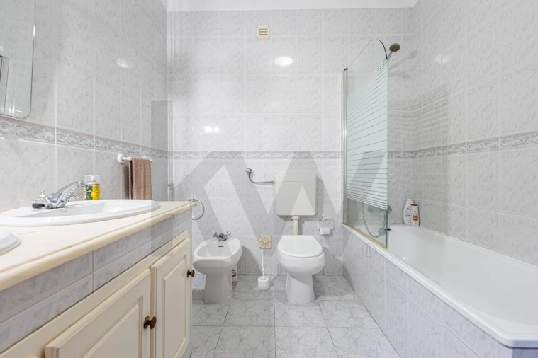 Apartamento T3 para Venda em Almeirim Foto 30