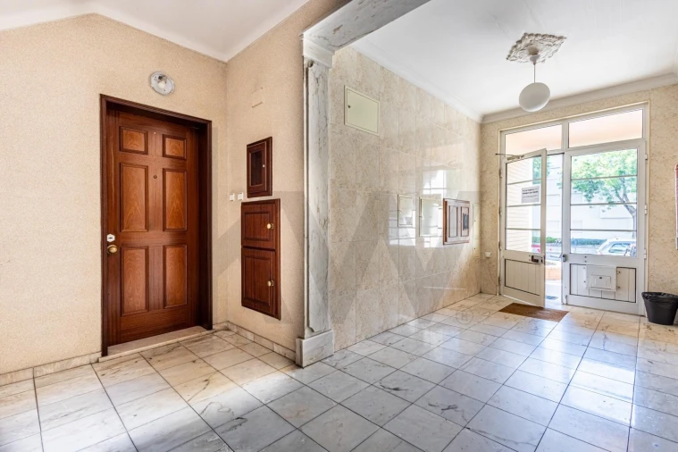 Apartamento T3 para Venda em Almeirim Foto 7