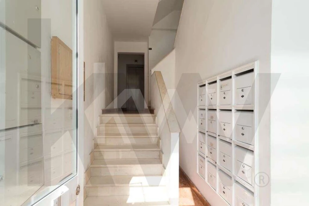 Apartamento T4 para Arrendamento em Alvalade Foto 32