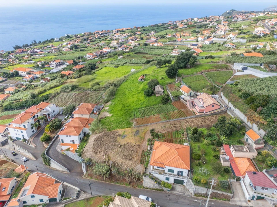Terreno para Venda em Canhas Foto 7