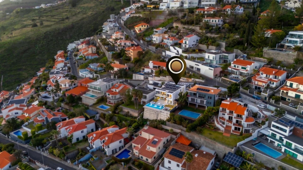 Moradia T4 para Venda em Caniço Foto 69
