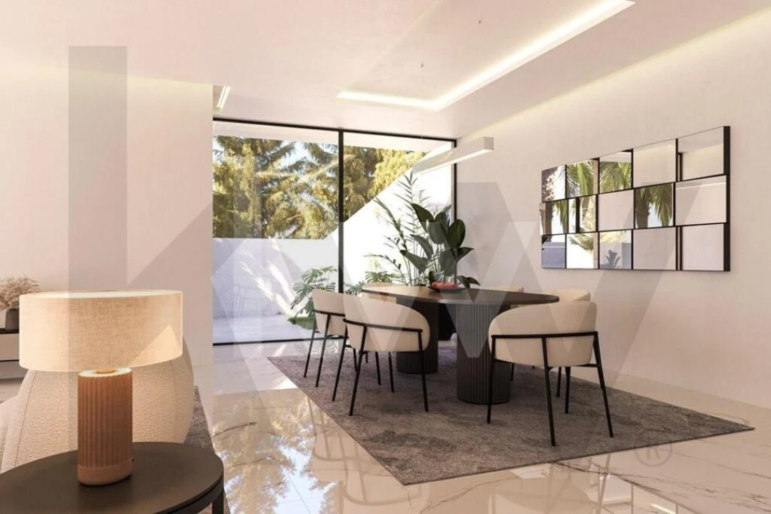 Moradia T4 para Venda em Caniço Foto 5