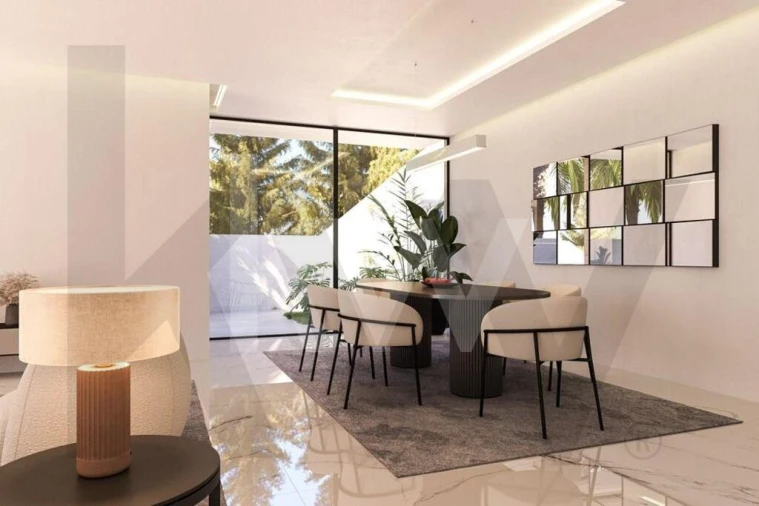 Moradia T4 para Venda em Caniço Foto 5