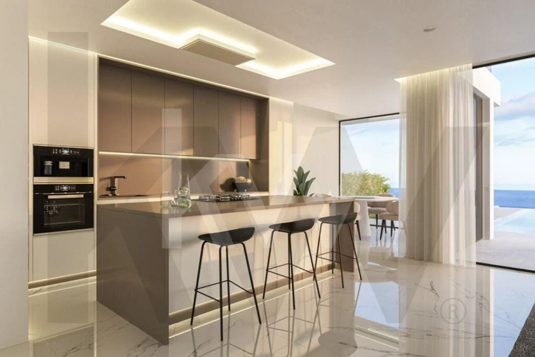 Moradia T4 para Venda em Caniço Foto 6