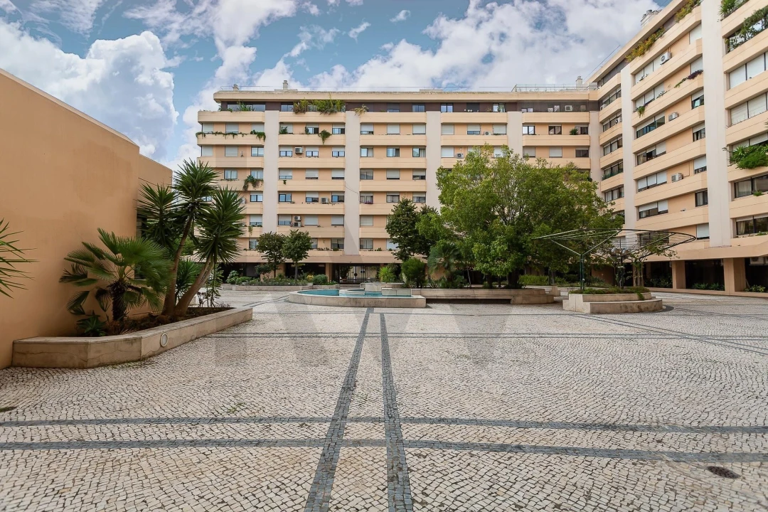 Apartamento T3 para Venda em São Domingos de Benfica Foto 50