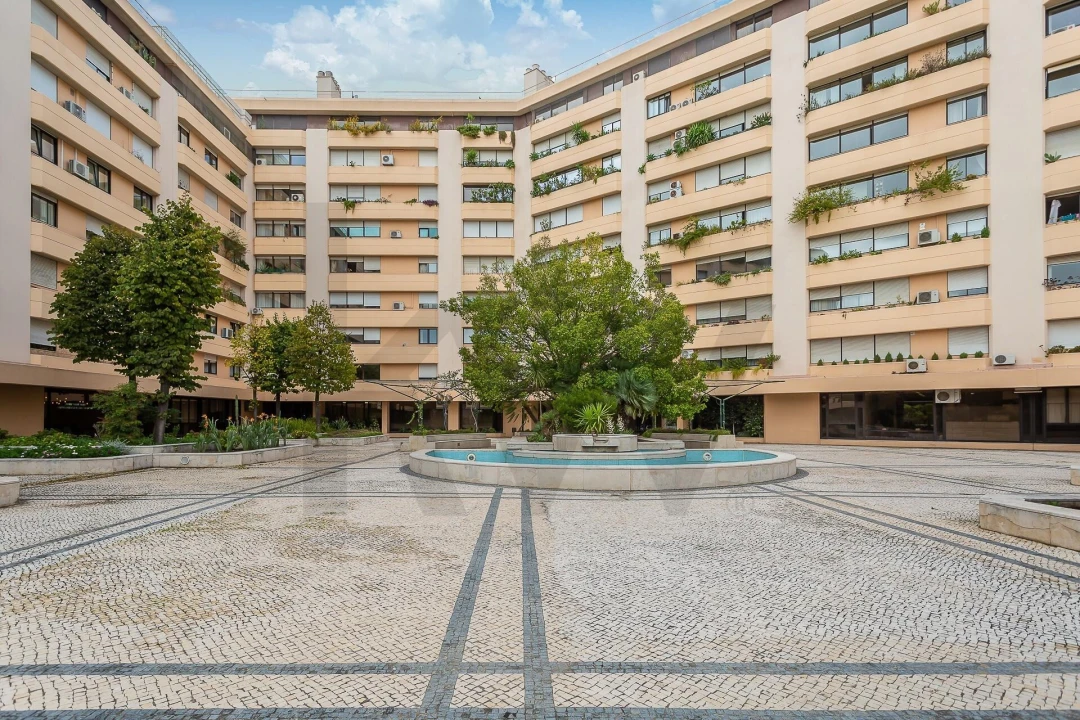 Apartamento T3 para Venda em São Domingos de Benfica Foto 49
