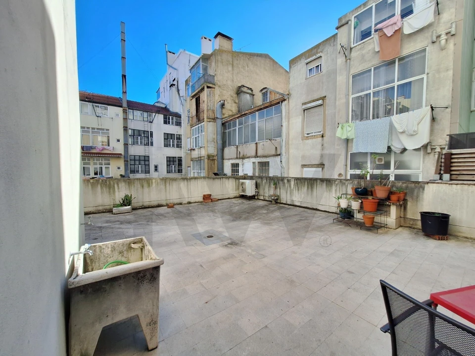 Apartamento T1 para Venda em Arroios Foto 25