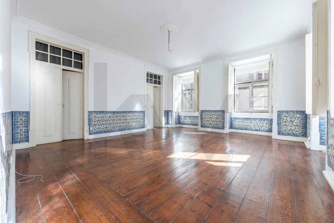 Apartamento T1 para Arrendamento em Santa Maria Maior Foto 4