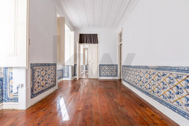 Apartamento T1 para Arrendamento em Santa Maria Maior Foto 7