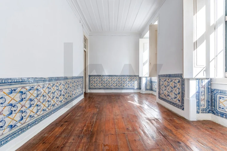 Apartamento T1 para Arrendamento em Santa Maria Maior Foto 6