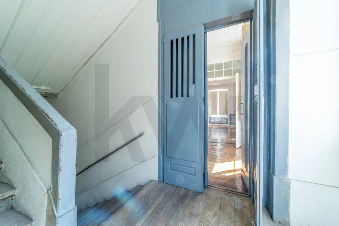 Apartamento T1 para Arrendamento em Santa Maria Maior Foto 3