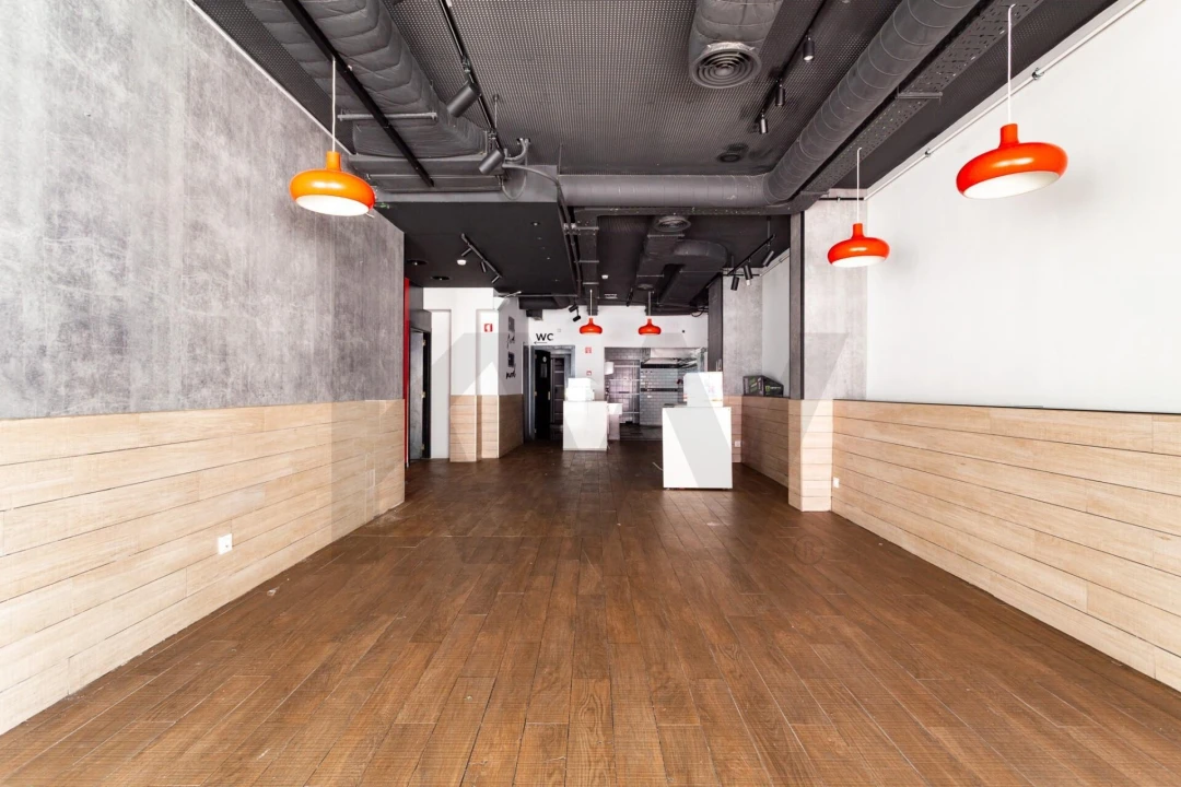 Loja para Arrendamento em Almada, Cova da Piedade, Pragal e Cacilhas Foto 4