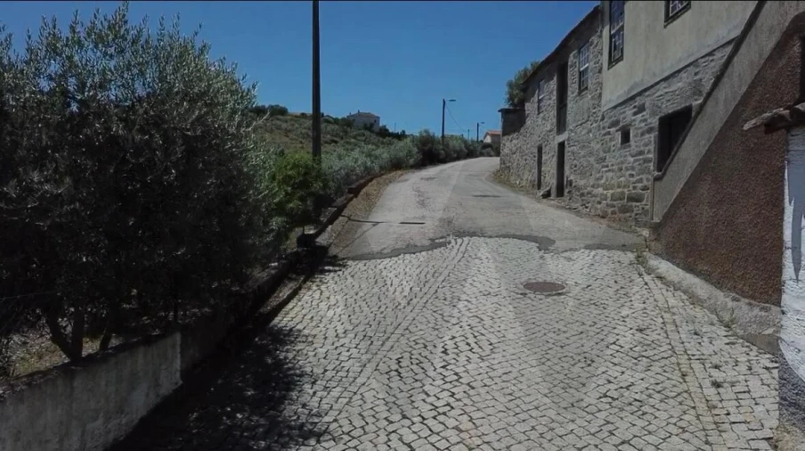 Quinta T4 para Venda em Vilarouco e Pereiros Foto 5