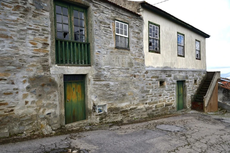 Quinta T4 para Venda em Vilarouco e Pereiros Foto 15