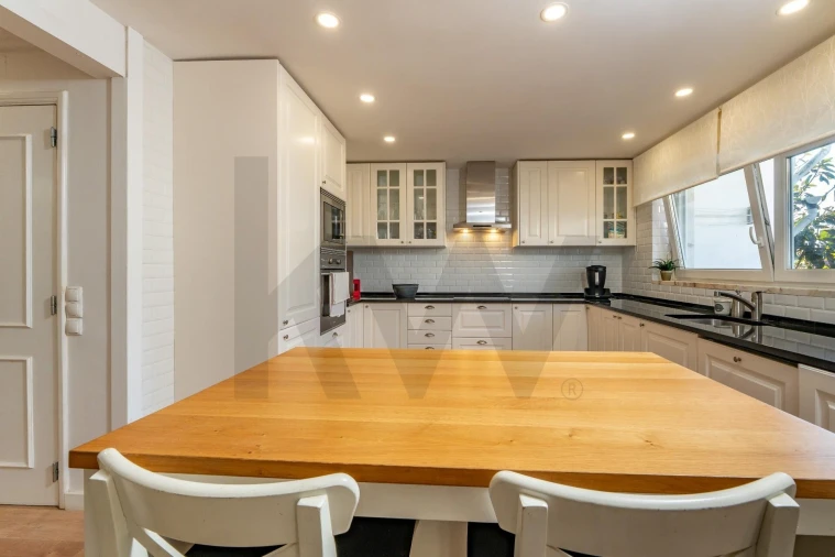 Moradia T4 para Venda em Almargem do Bispo, Pêro Pinheiro e Montelavar Foto 13