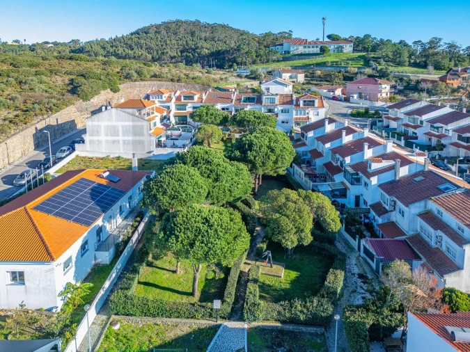 Moradia T4 para Venda em Almargem do Bispo, Pêro Pinheiro e Montelavar Foto 44