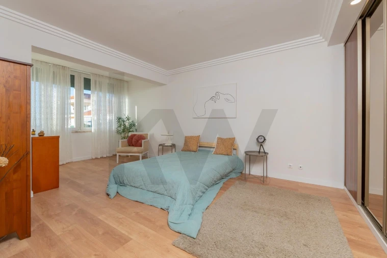 Moradia T4 para Venda em Almargem do Bispo, Pêro Pinheiro e Montelavar Foto 20