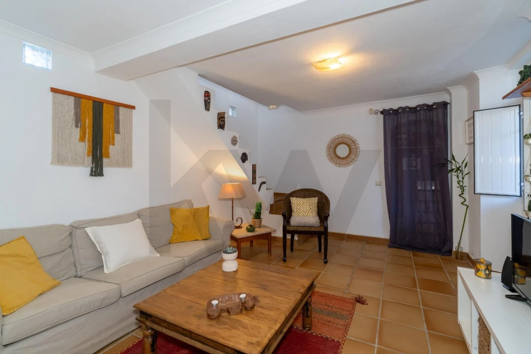 Moradia T4 para Venda em Santa Barbara de Nexe Foto 18