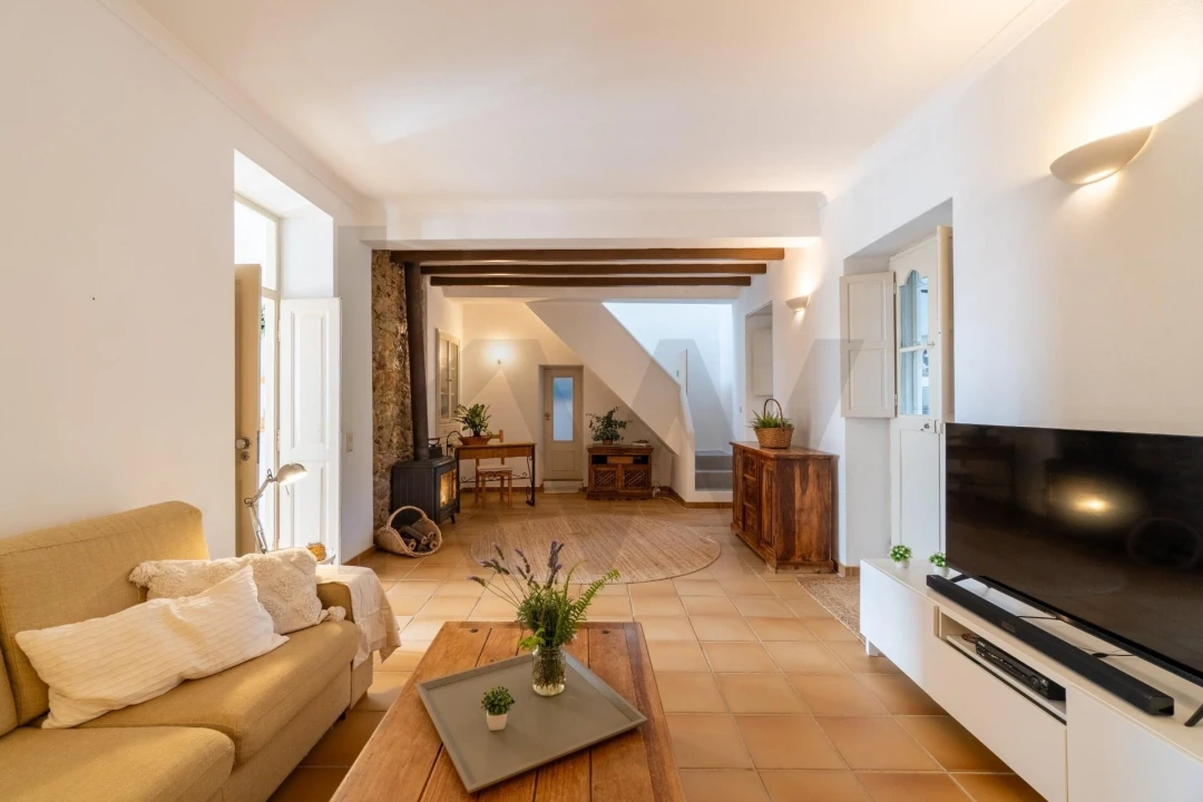 Moradia T4 para Venda em Santa Barbara de Nexe Foto 9