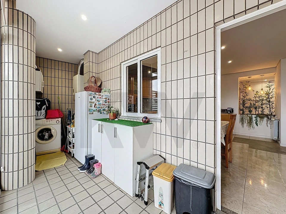 Apartamento T2 para Venda em Escapães Foto 9