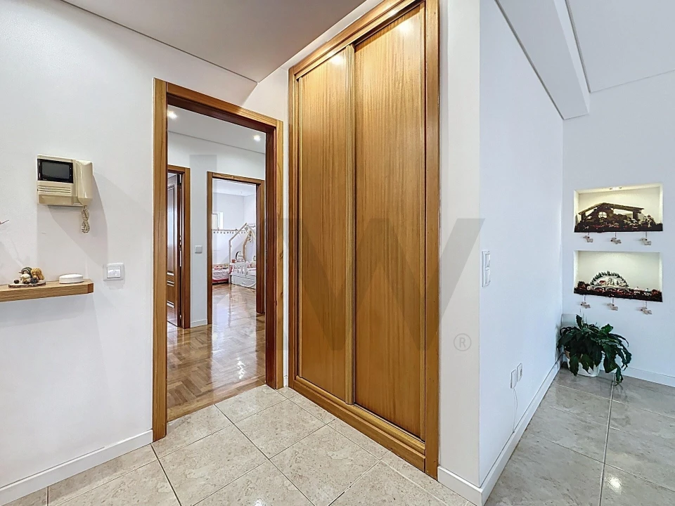 Apartamento T2 para Venda em Escapães Foto 12