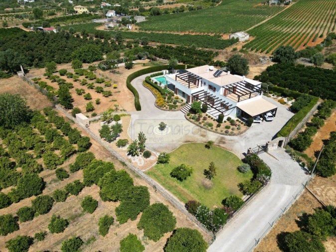 Moradia T5 para Venda em Luz de Tavira e Santo Estêvão Foto 1