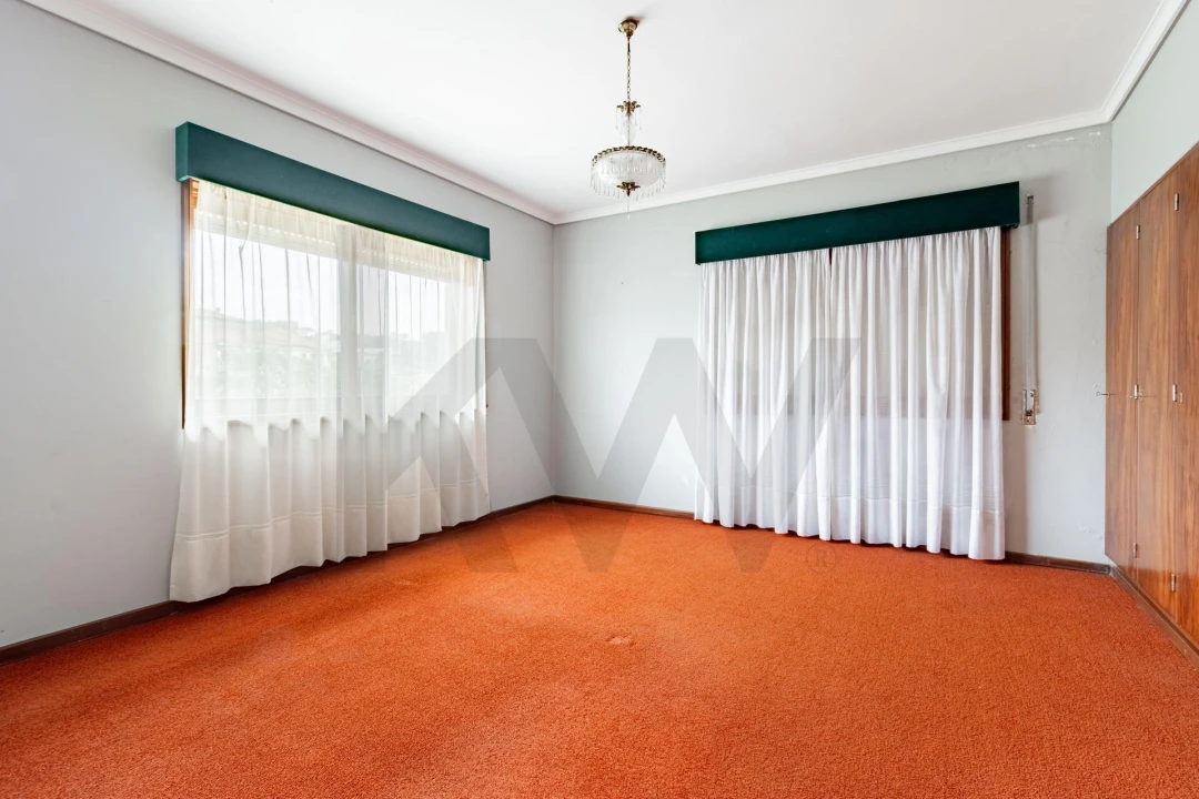 Moradia T4 para Venda em Escapães Foto 19