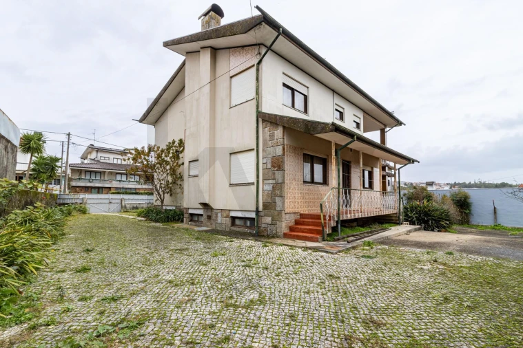 Moradia T4 para Venda em Escapães Foto 23