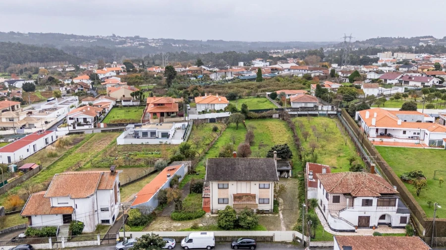 Moradia T4 para Venda em Escapães