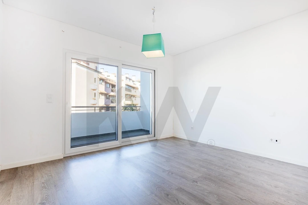 Apartamento T3 para Arrendamento em Carcavelos e Parede Foto 7