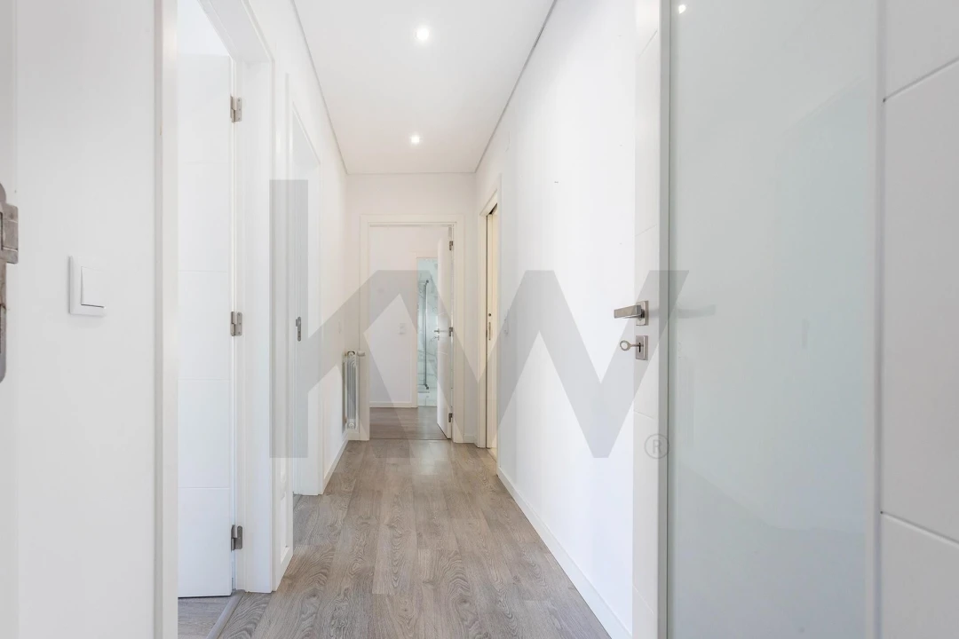 Apartamento T3 para Arrendamento em Carcavelos e Parede Foto 6