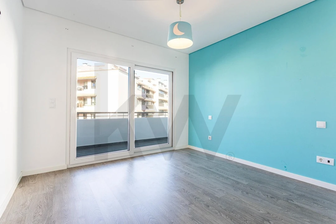 Apartamento T3 para Arrendamento em Carcavelos e Parede Foto 11