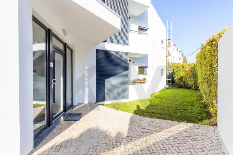 Apartamento T3 para Arrendamento em Carcavelos e Parede Foto 23