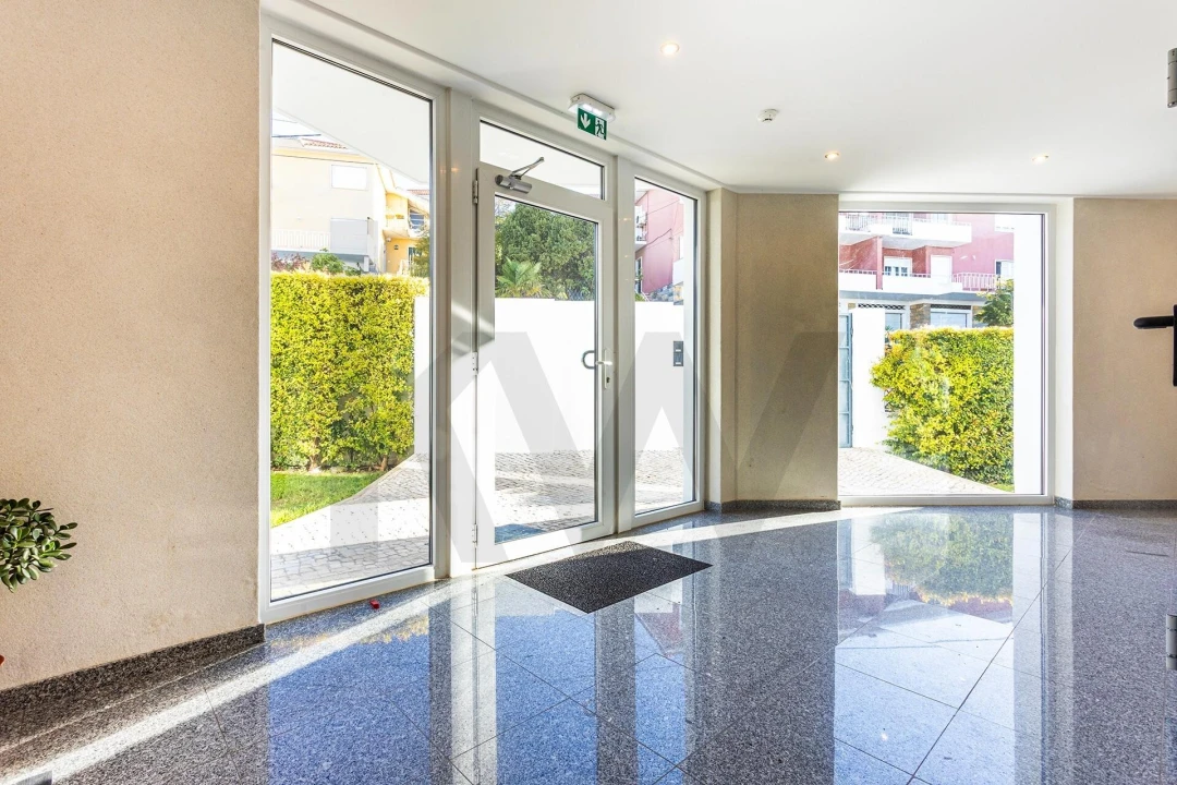 Apartamento T3 para Arrendamento em Carcavelos e Parede Foto 22