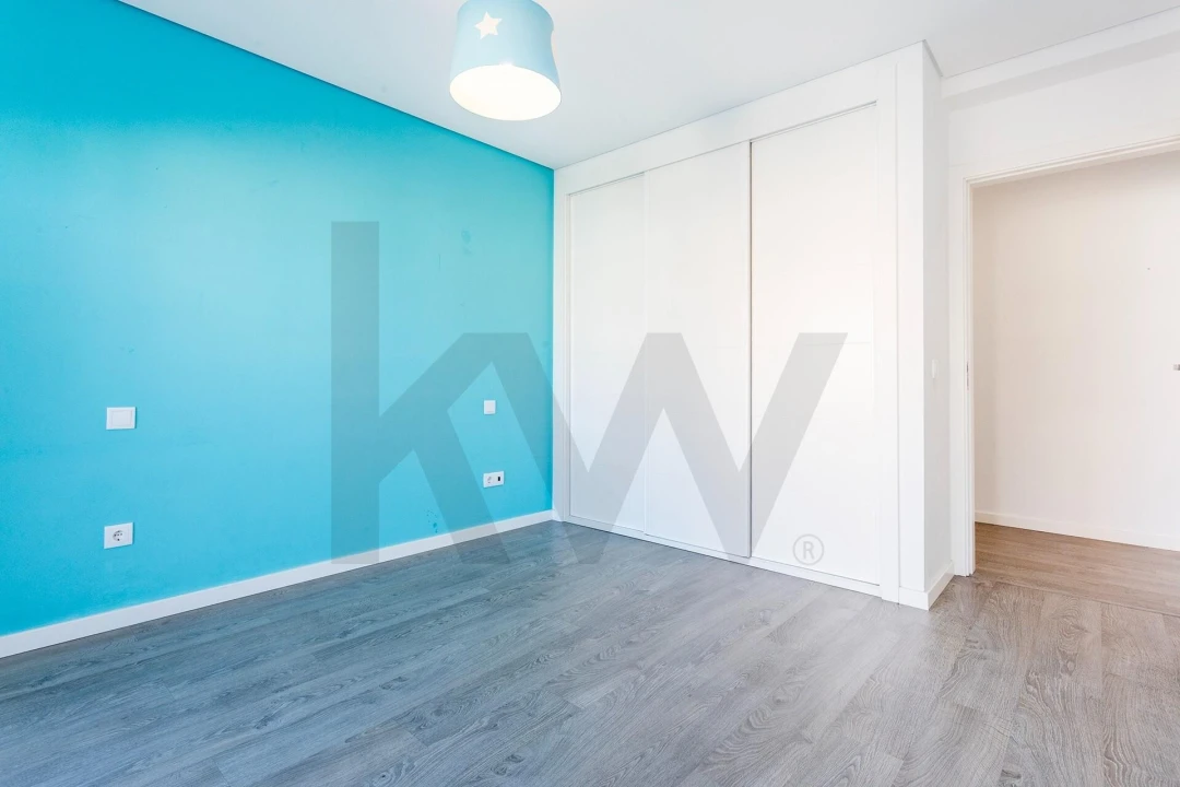 Apartamento T3 para Arrendamento em Carcavelos e Parede Foto 12