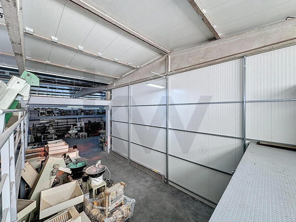 Armazém para Venda em São João de Ver Foto 17