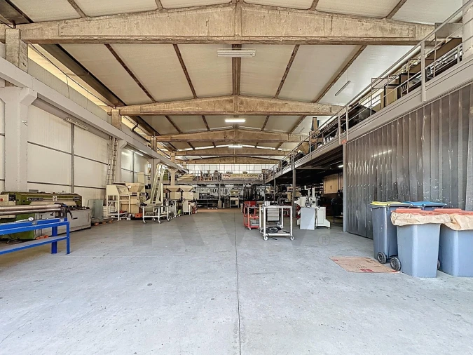 Armazém para Venda em São João de Ver Foto 4