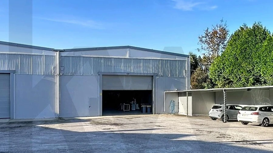 Armazém para Venda em São João de Ver