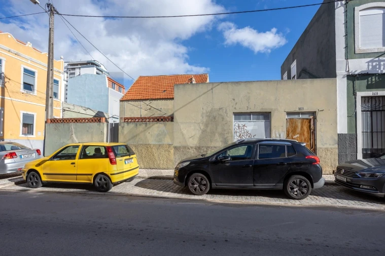 Prédio para Venda em Setubal (São Sebastião) Foto 3