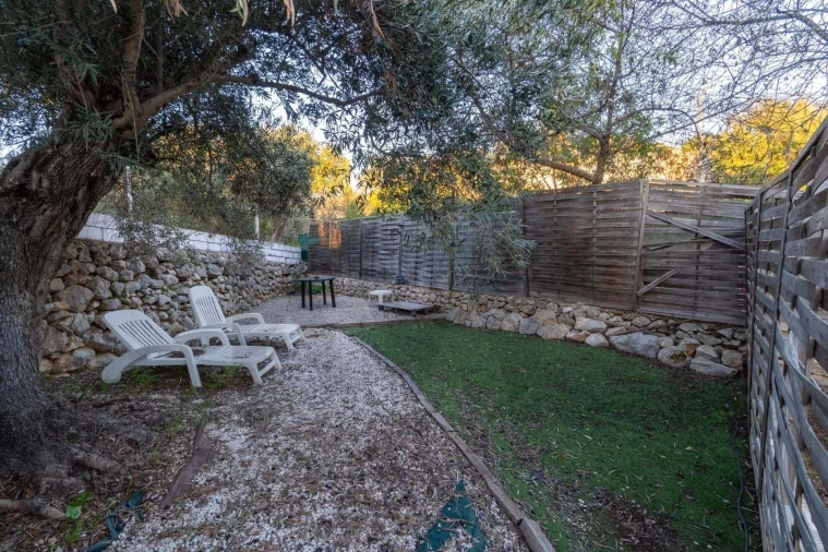 Moradia T4 para Venda em Santa Barbara de Nexe Foto 39