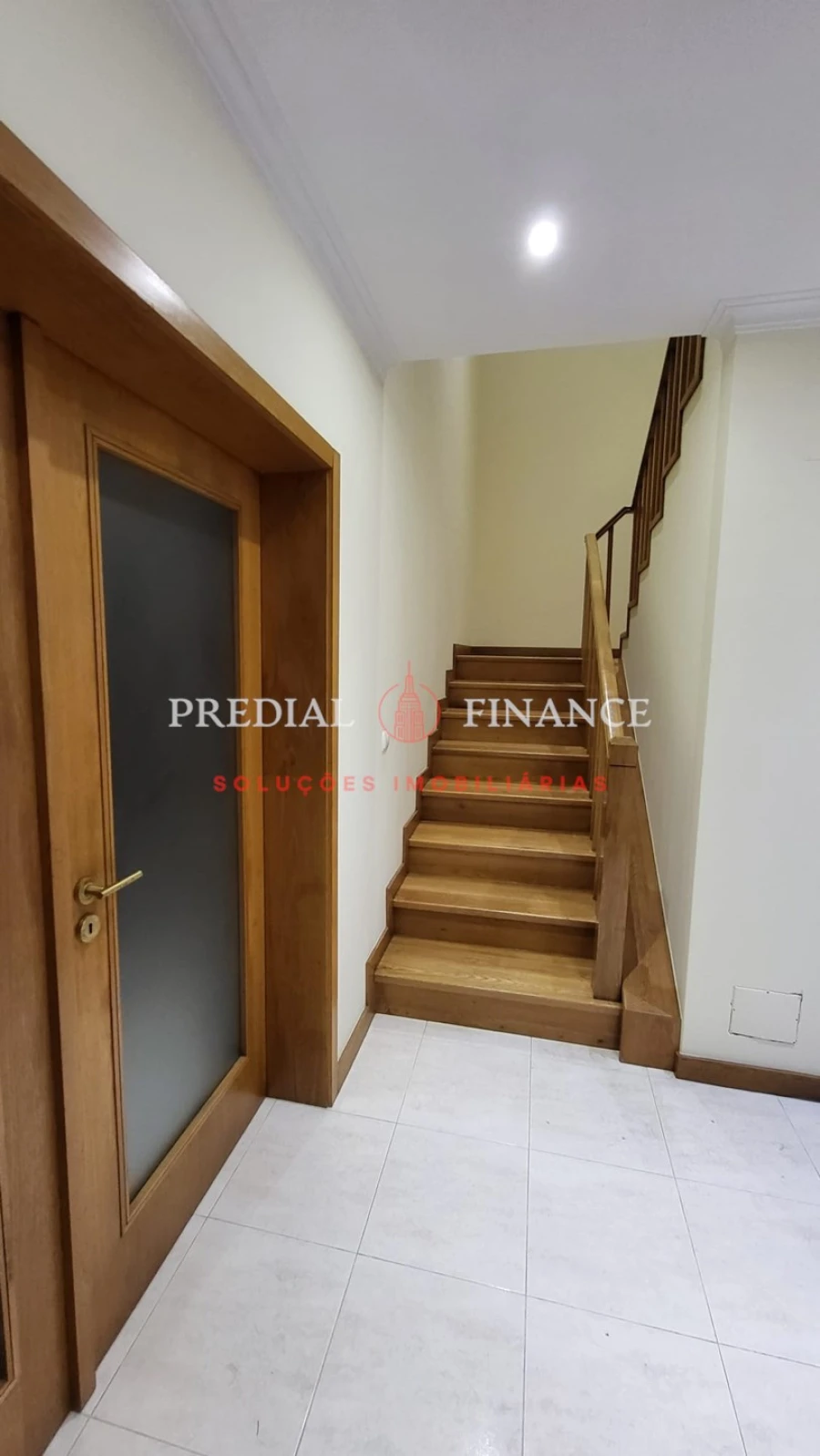 Moradia T4 para Venda em Castêlo da Maia Foto 3