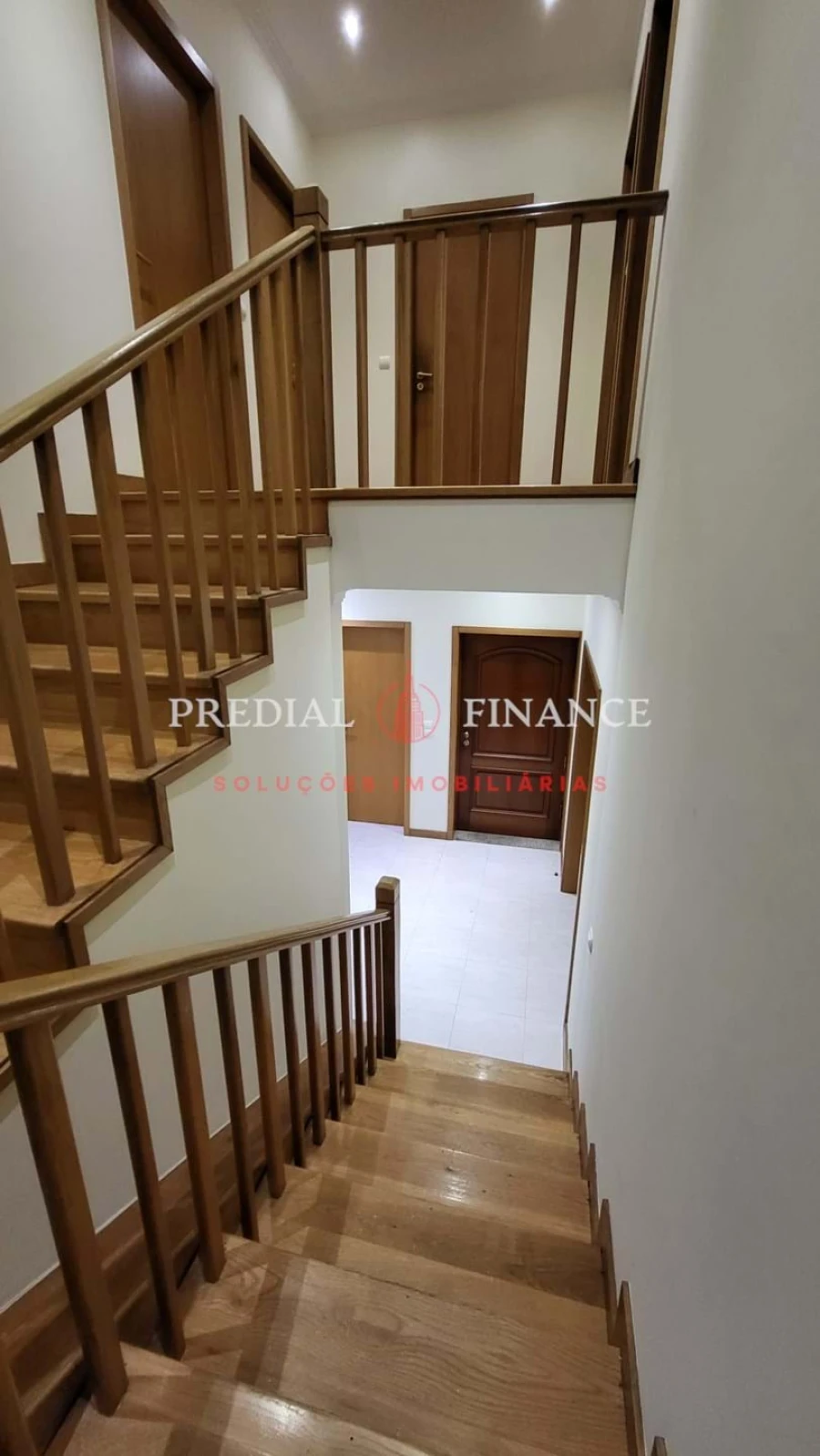 Moradia T4 para Venda em Castêlo da Maia Foto 11