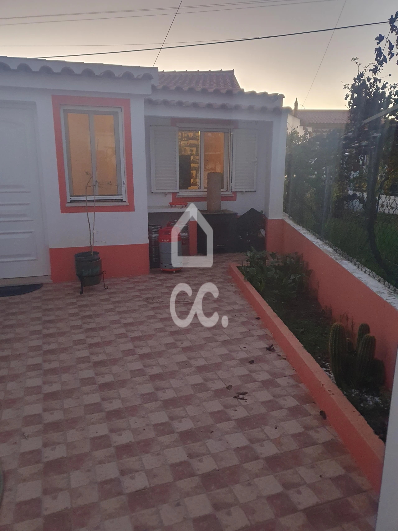 Moradia T3 para Venda em Martim Longo Foto 3