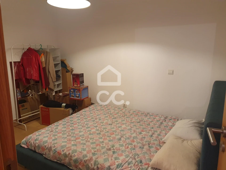 Moradia T3 para Venda em Martim Longo Foto 18