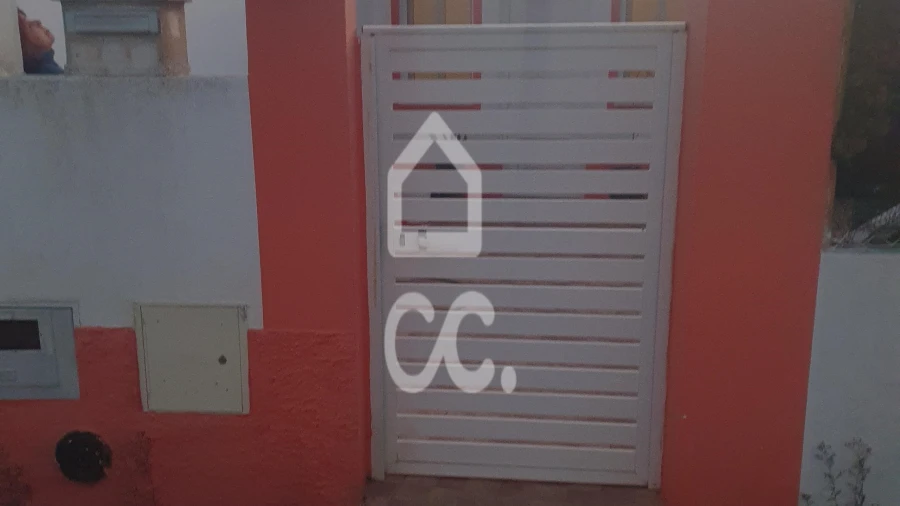 Moradia T3 para Venda em Martim Longo