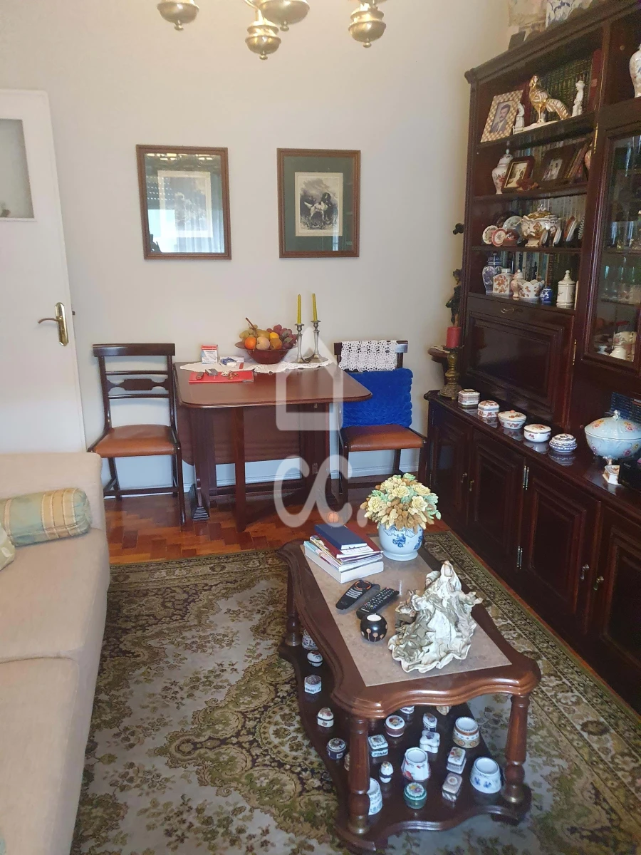 Apartamento T2 para Venda em Falagueira-Venda Nova Foto 2