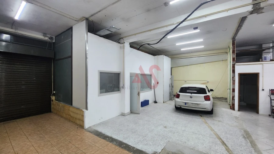 Armazém para Arrendamento em Santo Tirso, Couto (Santa Cristina e São Miguel) e Burgães Foto 4