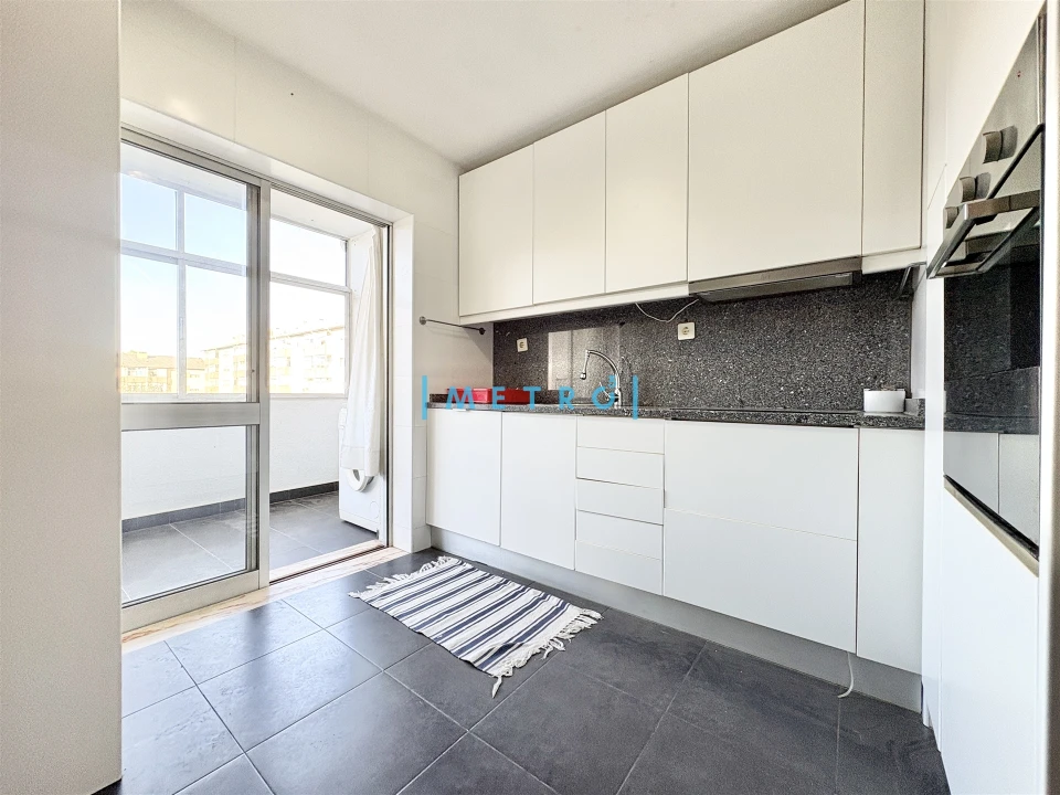 Apartamento T4 para Venda em São Mamede de Infesta e Senhora da Hora Foto 3